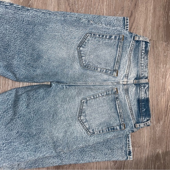 Abercrombie - 90s Ultra High Rise Straight Jean - Picture 5 of 5